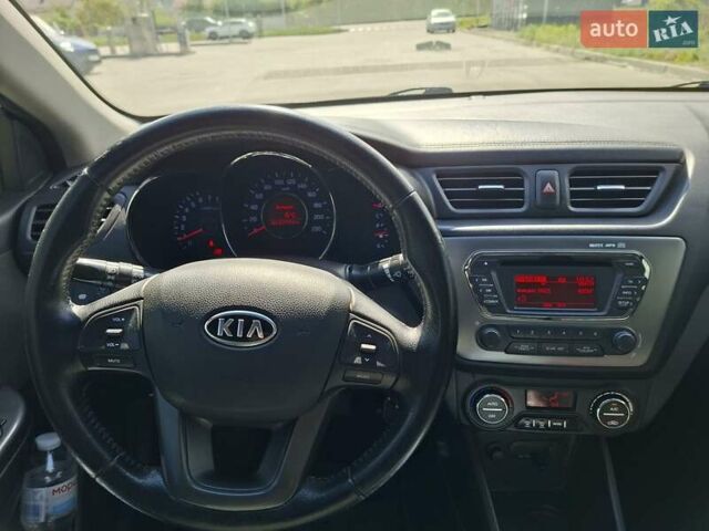 Белый Киа Рио, объемом двигателя 1.59 л и пробегом 210 тыс. км за 6800 $, фото 13 на Automoto.ua