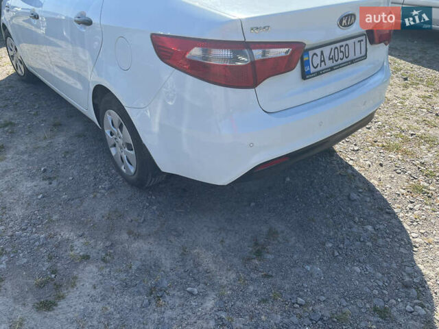 Белый Киа Рио, объемом двигателя 1.4 л и пробегом 41 тыс. км за 8700 $, фото 4 на Automoto.ua