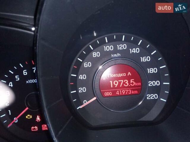 Белый Киа Рио, объемом двигателя 1.6 л и пробегом 42 тыс. км за 7800 $, фото 7 на Automoto.ua