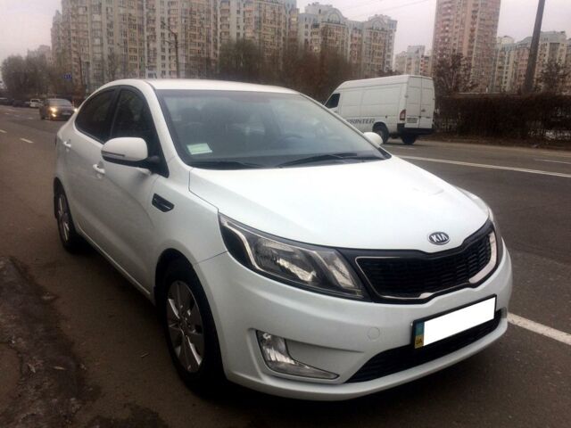 Білий Кіа Ріо, об'ємом двигуна 1.6 л та пробігом 96 тис. км за 9999 $, фото 2 на Automoto.ua