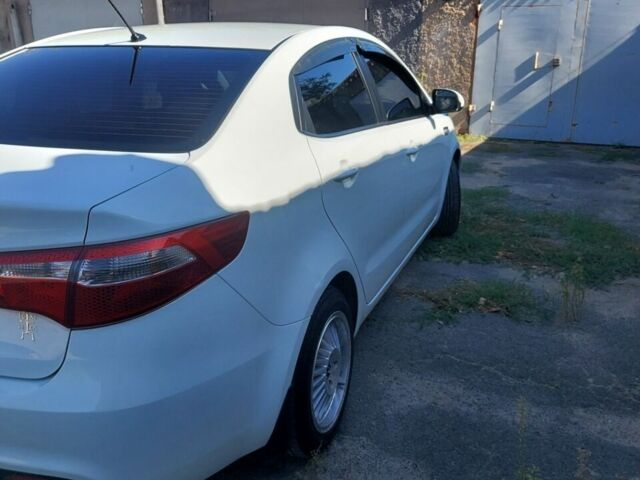 Белый Киа Рио, объемом двигателя 1.4 л и пробегом 69 тыс. км за 8999 $, фото 2 на Automoto.ua