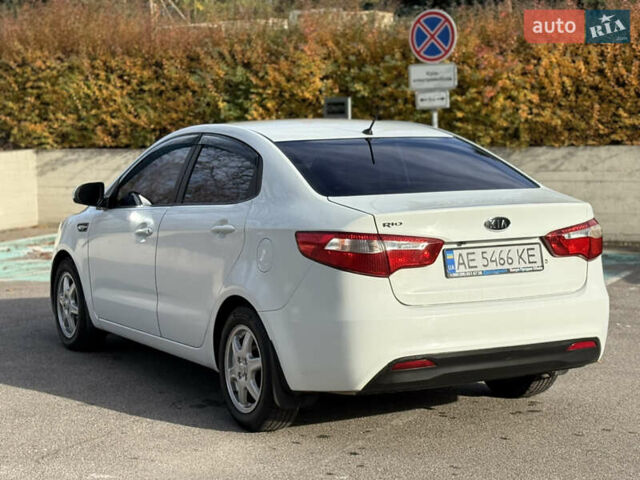 Кіа Ріо 2012 у Дніпро (Дніпропетровську) на Automoto.ua Білий Кіа Ріо, об'ємом двигуна 1.4 л та пробігом 218 тис. км за 5699 $, фото 5 на Automoto.ua