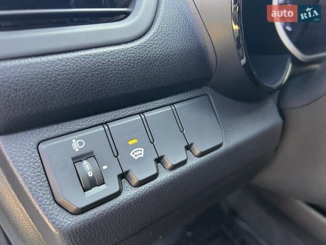 Білий Кіа Ріо, об'ємом двигуна 1.59 л та пробігом 48 тис. км за 10200 $, фото 11 на Automoto.ua