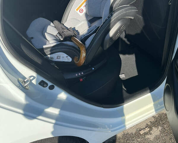 Белый Киа Рио, объемом двигателя 1.59 л и пробегом 290 тыс. км за 8000 $, фото 13 на Automoto.ua