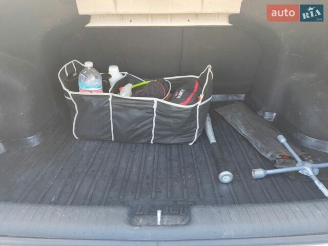 Белый Киа Рио, объемом двигателя 1.59 л и пробегом 124 тыс. км за 7700 $, фото 19 на Automoto.ua