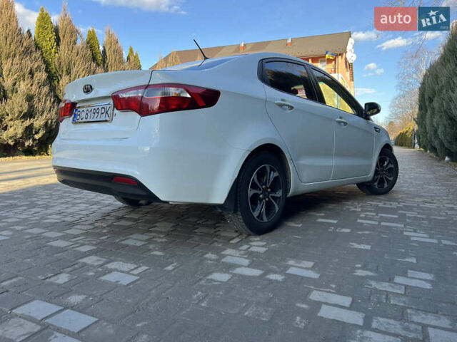 Белый Киа Рио, объемом двигателя 1.4 л и пробегом 144 тыс. км за 6300 $, фото 12 на Automoto.ua