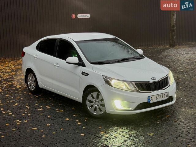 Белый Киа Рио, объемом двигателя 1.6 л и пробегом 160 тыс. км за 8250 $, фото 11 на Automoto.ua