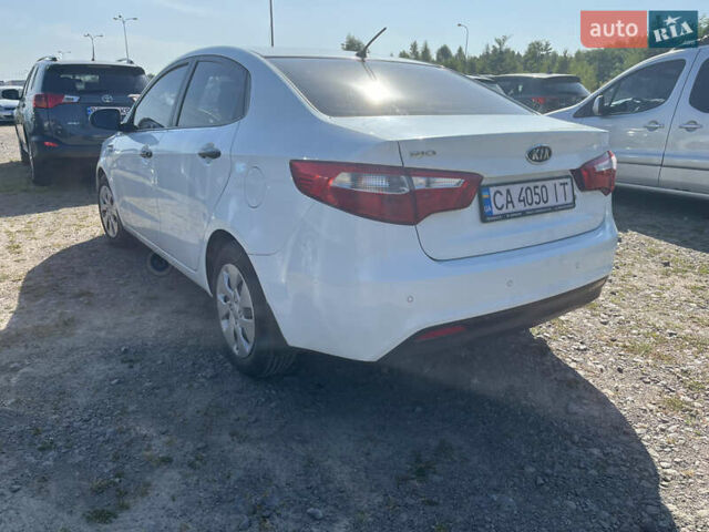 Белый Киа Рио, объемом двигателя 1.4 л и пробегом 41 тыс. км за 8700 $, фото 6 на Automoto.ua