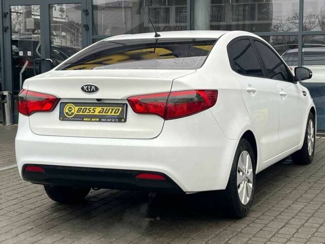 Белый Киа Рио, объемом двигателя 1.6 л и пробегом 150 тыс. км за 7100 $, фото 6 на Automoto.ua