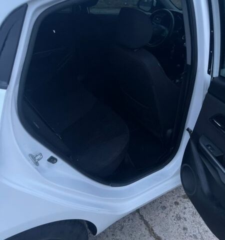 Білий Кіа Ріо, об'ємом двигуна 1.6 л та пробігом 163 тис. км за 5999 $, фото 19 на Automoto.ua