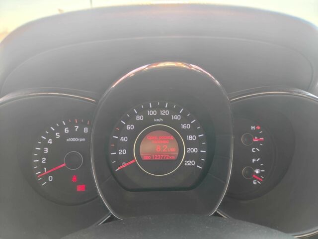 Белый Киа Рио, объемом двигателя 1.6 л и пробегом 124 тыс. км за 7700 $, фото 10 на Automoto.ua