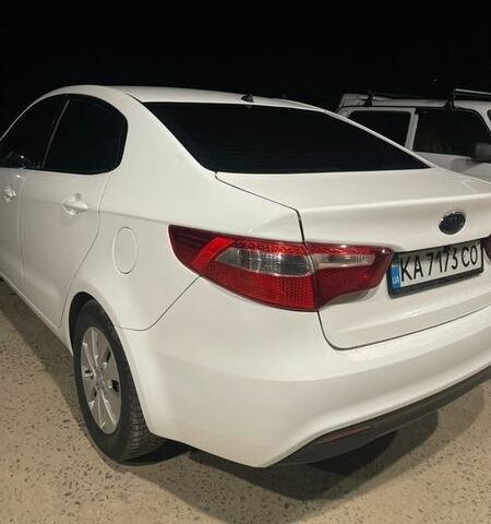 Білий Кіа Ріо, об'ємом двигуна 1.6 л та пробігом 163 тис. км за 5999 $, фото 4 на Automoto.ua
