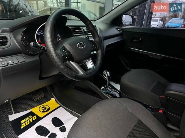 Белый Киа Рио, объемом двигателя 1.59 л и пробегом 150 тыс. км за 7100 $, фото 18 на Automoto.ua