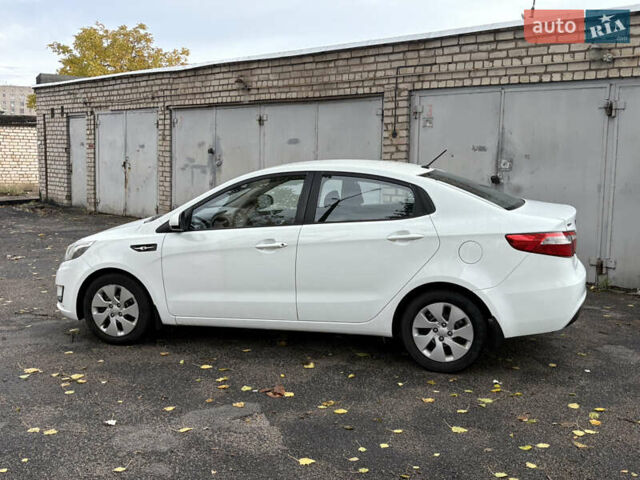 Кіа Ріо 2012 у Никополе на Automoto.ua Білий Кіа Ріо, об'ємом двигуна 1.4 л та пробігом 168 тис. км за 7500 $, фото 8 на Automoto.ua