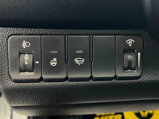 Білий Кіа Ріо, об'ємом двигуна 1.6 л та пробігом 182 тис. км за 7330 $, фото 19 на Automoto.ua