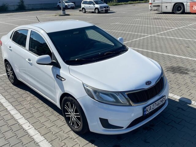 Белый Киа Рио, объемом двигателя 1.4 л и пробегом 228 тыс. км за 6700 $, фото 6 на Automoto.ua