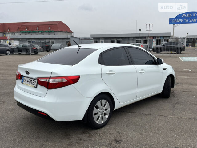 Білий Кіа Ріо, об'ємом двигуна 1.59 л та пробігом 293 тис. км за 7000 $, фото 5 на Automoto.ua