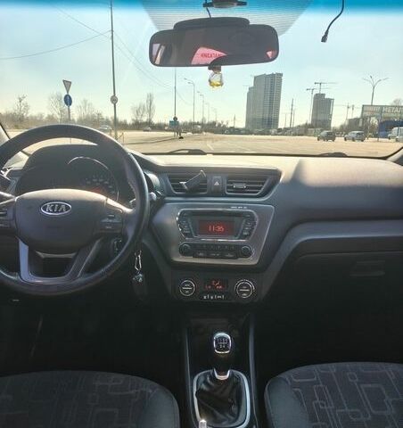 Белый Киа Рио, объемом двигателя 1.59 л и пробегом 124 тыс. км за 7700 $, фото 14 на Automoto.ua