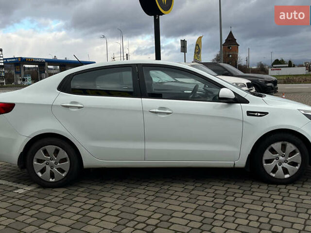 Белый Киа Рио, объемом двигателя 1.4 л и пробегом 200 тыс. км за 6900 $, фото 7 на Automoto.ua