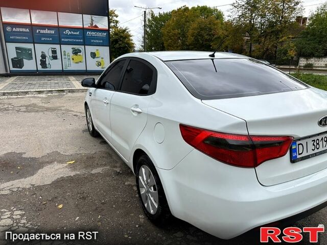 Білий Кіа Ріо, об'ємом двигуна 1.6 л та пробігом 149 тис. км за 8000 $, фото 4 на Automoto.ua