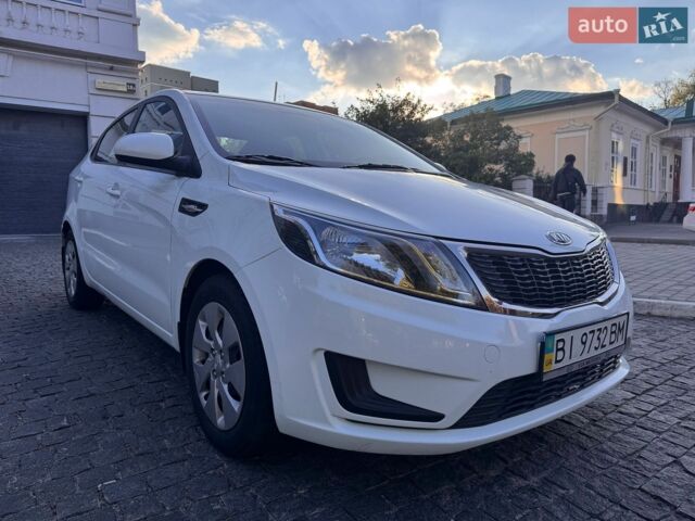 Белый Киа Рио, объемом двигателя 1.4 л и пробегом 81 тыс. км за 7499 $, фото 2 на Automoto.ua
