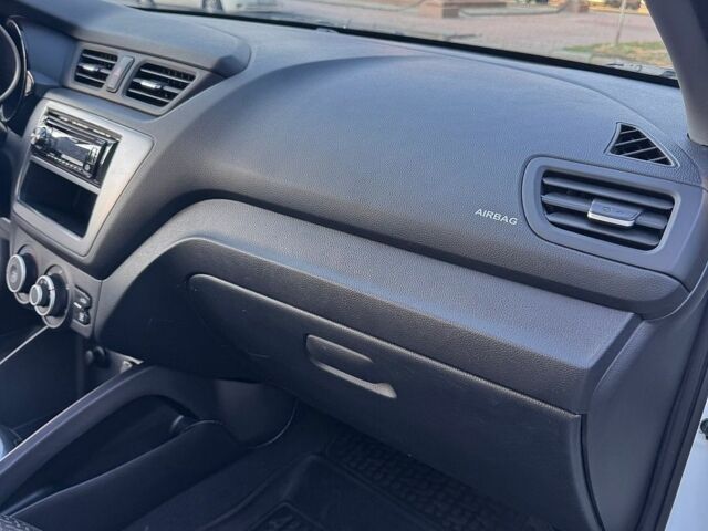 Белый Киа Рио, объемом двигателя 1.4 л и пробегом 81 тыс. км за 7499 $, фото 26 на Automoto.ua