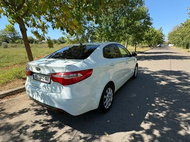 Белый Киа Рио, объемом двигателя 1.4 л и пробегом 131 тыс. км за 8499 $, фото 9 на Automoto.ua
