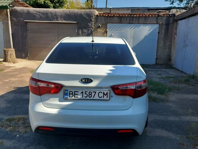 Белый Киа Рио, объемом двигателя 1.4 л и пробегом 69 тыс. км за 8999 $, фото 1 на Automoto.ua