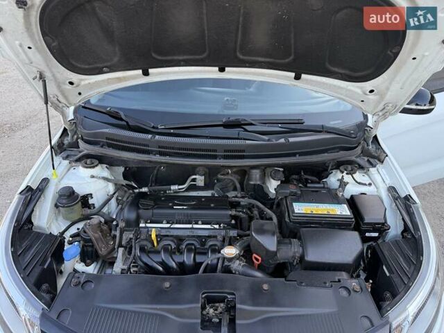 Белый Киа Рио, объемом двигателя 1.59 л и пробегом 114 тыс. км за 8900 $, фото 21 на Automoto.ua