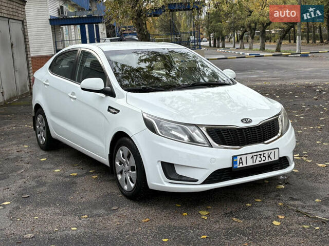 Кіа Ріо 2012 у Никополе на Automoto.ua Білий Кіа Ріо, об'ємом двигуна 1.4 л та пробігом 168 тис. км за 7500 $, фото 3 на Automoto.ua