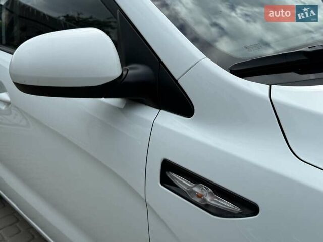 Белый Киа Рио, объемом двигателя 1.6 л и пробегом 82 тыс. км за 9600 $, фото 19 на Automoto.ua