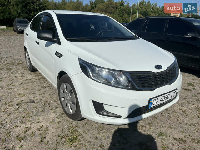 Белый Киа Рио, объемом двигателя 1.4 л и пробегом 41 тыс. км за 8700 $, фото 1 на Automoto.ua