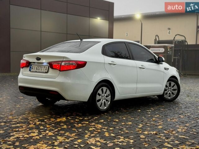 Белый Киа Рио, объемом двигателя 1.6 л и пробегом 160 тыс. км за 8250 $, фото 1 на Automoto.ua