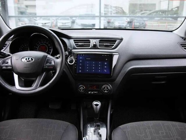 Белый Киа Рио, объемом двигателя 1.6 л и пробегом 125 тыс. км за 7900 $, фото 11 на Automoto.ua