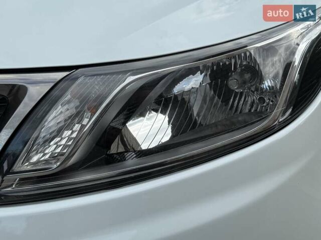Белый Киа Рио, объемом двигателя 1.6 л и пробегом 82 тыс. км за 9600 $, фото 11 на Automoto.ua