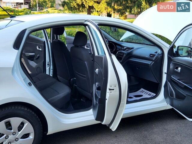 Белый Киа Рио, объемом двигателя 1.4 л и пробегом 143 тыс. км за 9350 $, фото 39 на Automoto.ua