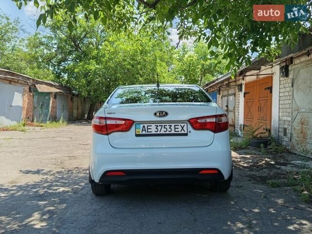 Белый Киа Рио, объемом двигателя 1.4 л и пробегом 51 тыс. км за 8100 $, фото 5 на Automoto.ua