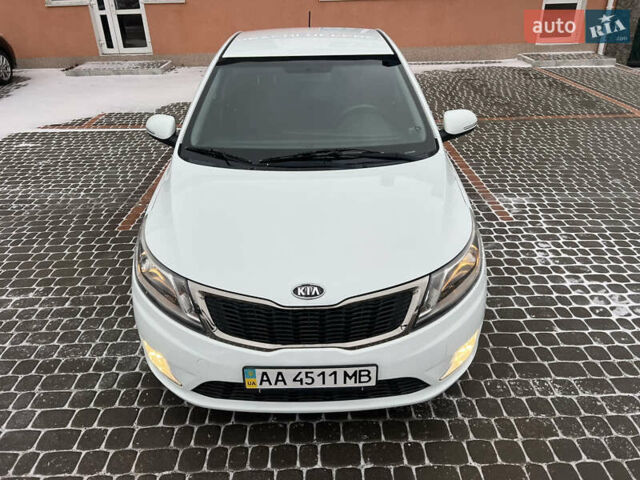 Белый Киа Рио, объемом двигателя 1.6 л и пробегом 42 тыс. км за 9700 $, фото 7 на Automoto.ua