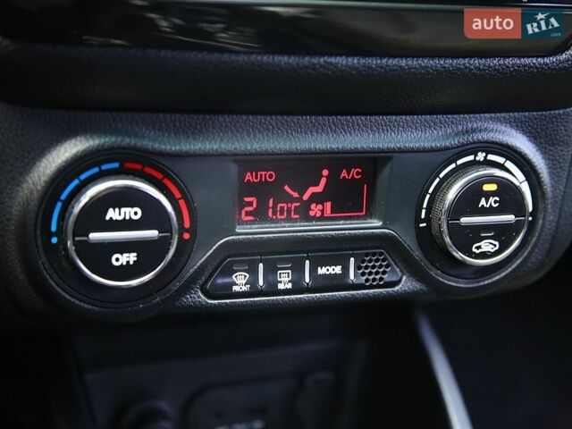 Белый Киа Рио, объемом двигателя 1.6 л и пробегом 127 тыс. км за 8600 $, фото 16 на Automoto.ua