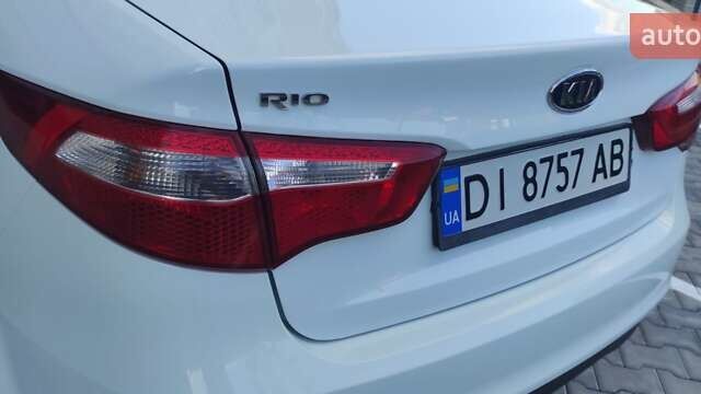 Білий Кіа Ріо, об'ємом двигуна 1.4 л та пробігом 168 тис. км за 7800 $, фото 1 на Automoto.ua