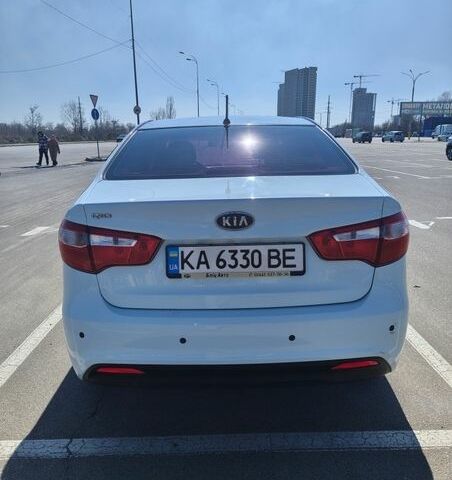 Белый Киа Рио, объемом двигателя 1.59 л и пробегом 124 тыс. км за 7700 $, фото 6 на Automoto.ua