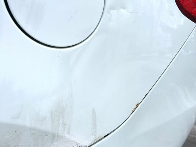 Білий Кіа Ріо, об'ємом двигуна 1.4 л та пробігом 31500 тис. км за 5300 $, фото 12 на Automoto.ua