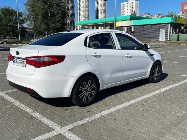 Белый Киа Рио, объемом двигателя 1.4 л и пробегом 228 тыс. км за 6700 $, фото 5 на Automoto.ua