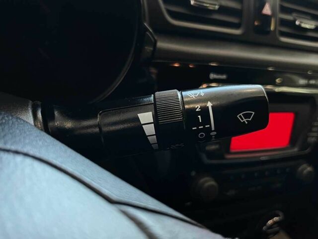 Білий Кіа Ріо, об'ємом двигуна 1.6 л та пробігом 182 тис. км за 7330 $, фото 14 на Automoto.ua