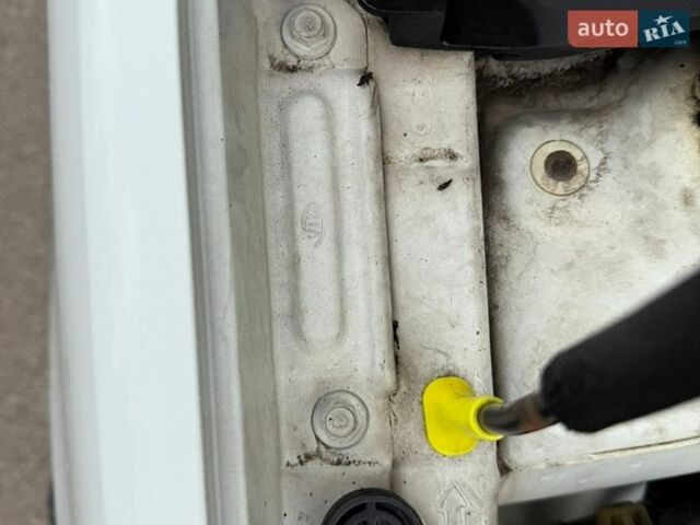 Белый Киа Рио, объемом двигателя 1.4 л и пробегом 167 тыс. км за 7200 $, фото 14 на Automoto.ua