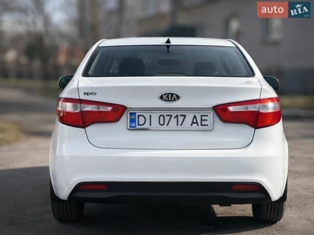 Белый Киа Рио, объемом двигателя 1.59 л и пробегом 221 тыс. км за 6000 $, фото 5 на Automoto.ua
