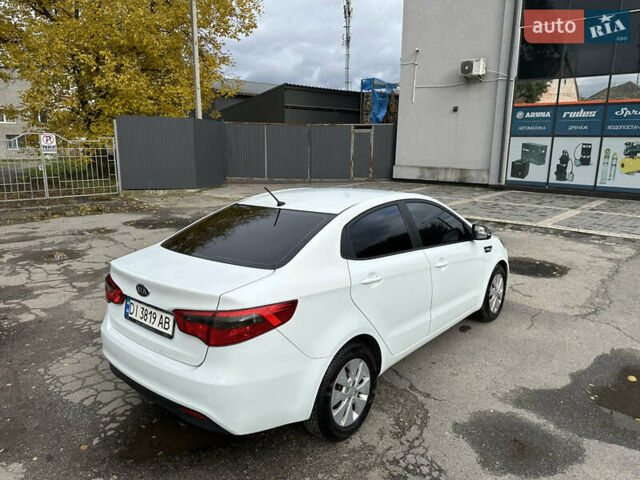Киа Рио 2012 в Ивано-Франковске на Automoto.ua Белый Киа Рио, объемом двигателя 1.59 л и пробегом 149 тыс. км за 8000 $, фото 9 на Automoto.ua