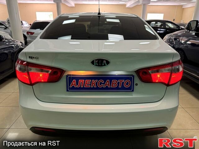 Белый Киа Рио, объемом двигателя 1.4 л и пробегом 167 тыс. км за 7500 $, фото 2 на Automoto.ua