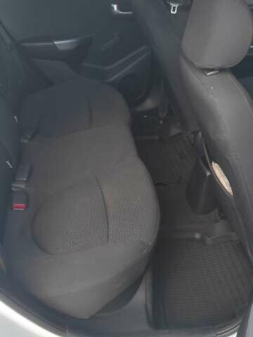 Белый Киа Рио, объемом двигателя 1.4 л и пробегом 168 тыс. км за 6800 $, фото 23 на Automoto.ua