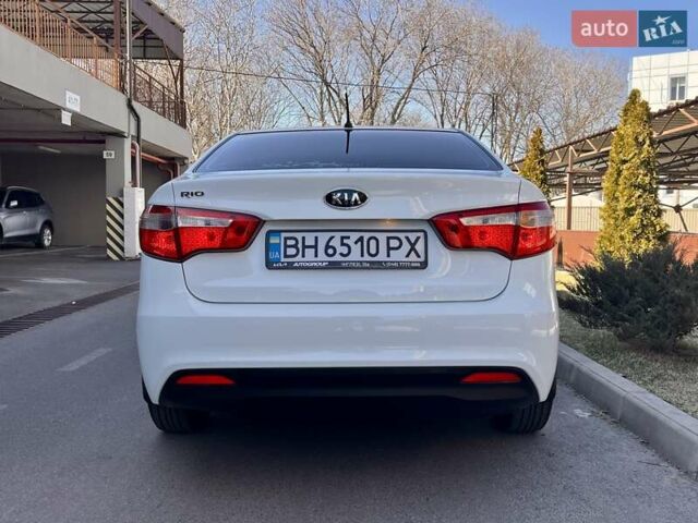 Білий Кіа Ріо, об'ємом двигуна 1.59 л та пробігом 48 тис. км за 10200 $, фото 4 на Automoto.ua